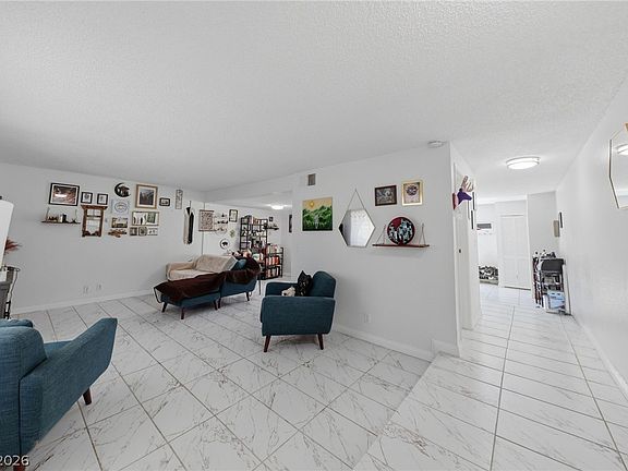 3rd image of 3320 Sagebrook Ln