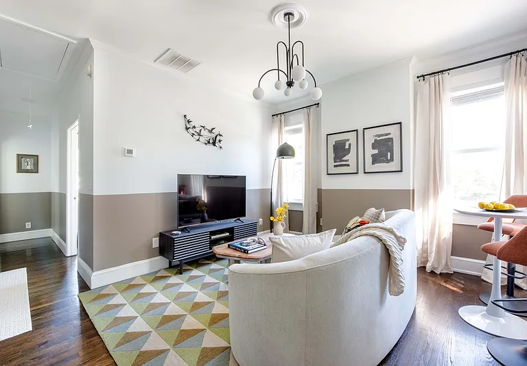 1351 Oxford Rd NE #4 — Photo 4