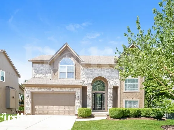 5836 Noreston St, Shawnee, KS 66218