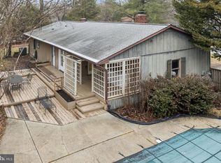 151 Wileys Ln, Pasadena, MD 21122