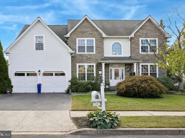 420 Longleaf Dr, Perkasie, PA 18944