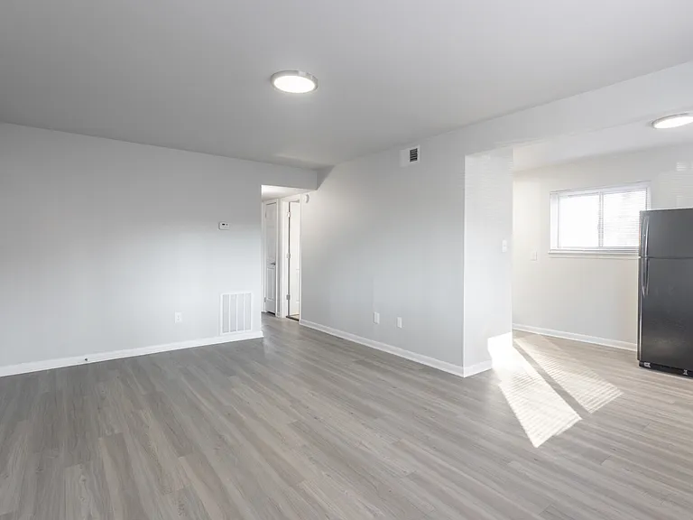 Autumn Lakes Apartments — Photo 8