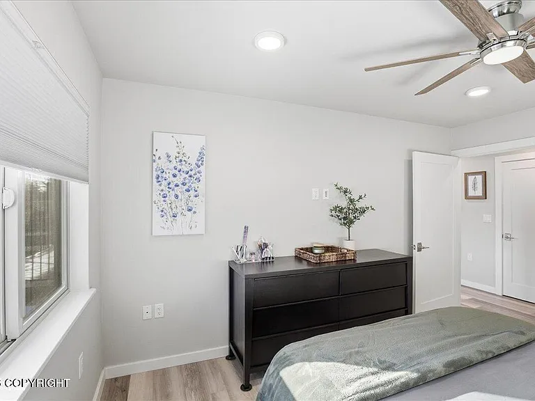511 W 17th Ave #513 — Photo 20
