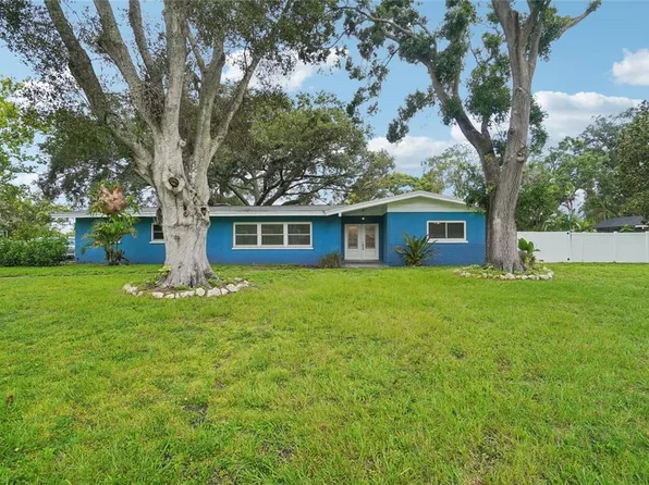 1712 Robin Hood Ln, Clearwater, FL 33764