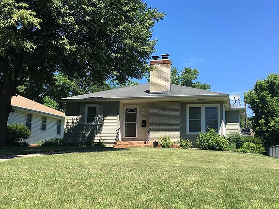 3rd image of 3212 W 60th St