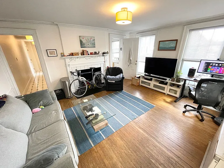 25 Granite Street — Photo 2