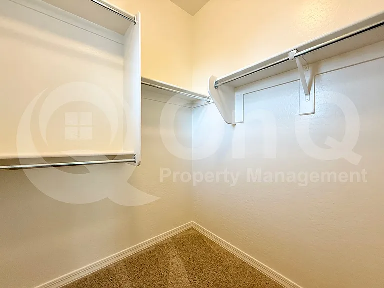 1007 E Buffalo St — Photo 25