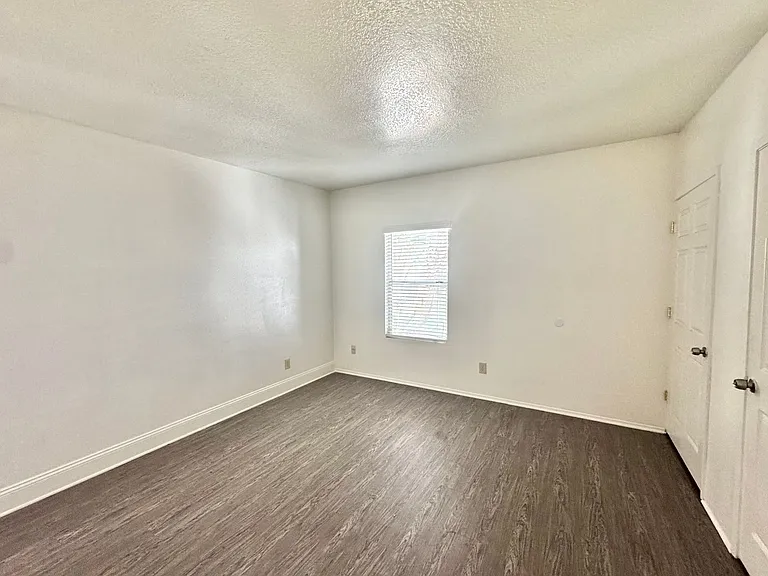 8110 Lemon Grove Way — Photo 9