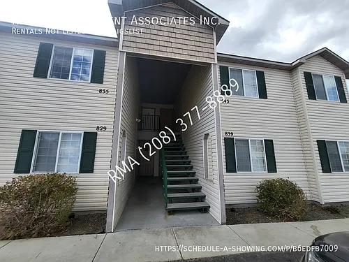 825 N White Barn Rd Photo 1