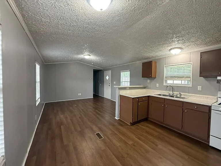 Lincoln Place — Photo 12