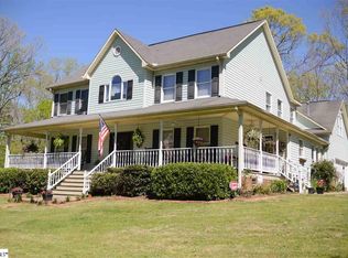 176 Glenwood Ln, Gray Court, SC 29645