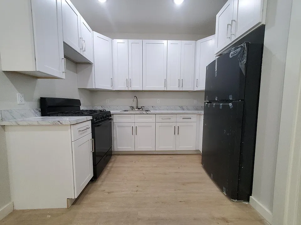 177 Van Nostrand Ave #1R