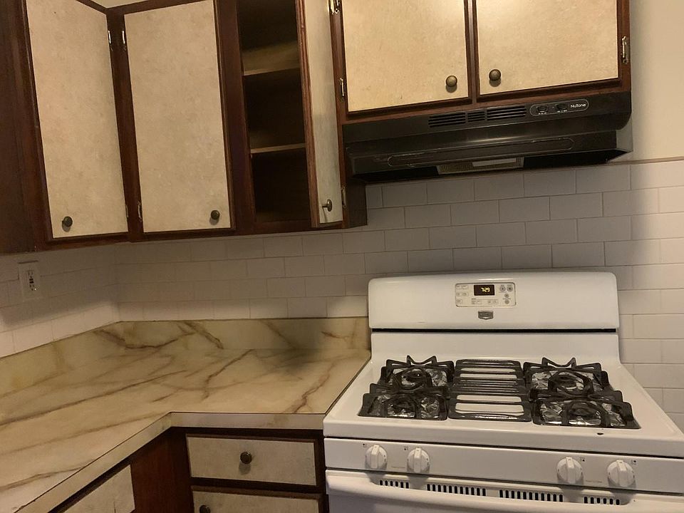 2nd image of 194-04 Linden Blvd