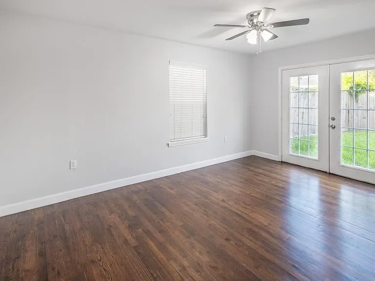 3234 Berry St — Photo 24