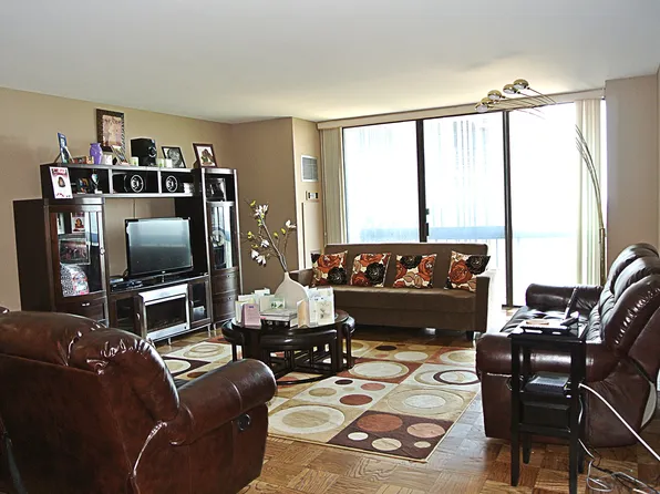 26910 Grand Central Pkwy APT 15Y, Queens, NY 11005