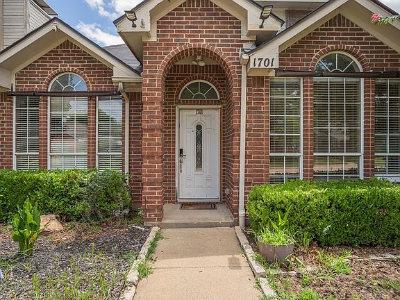 4th image of 1701 Creekway Dr