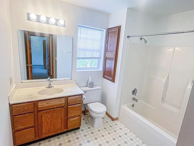 826 N Thompson Dr #4 — Photo 7