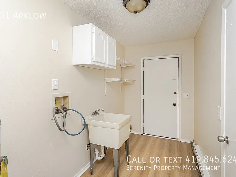131 Arklow Dr — Photo 13