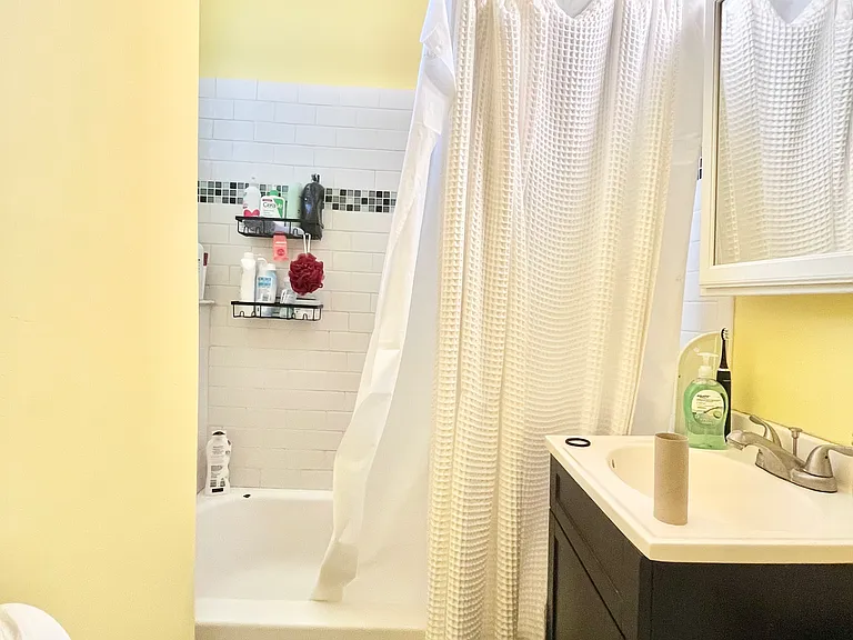 40 Saint Margaret St #3 — Photo 8