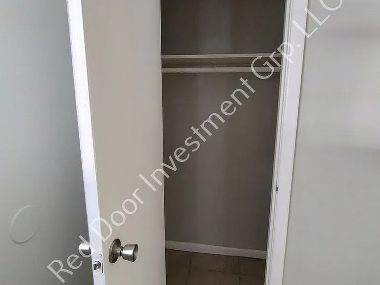 706 W Dixie Ave #2 — Photo 13