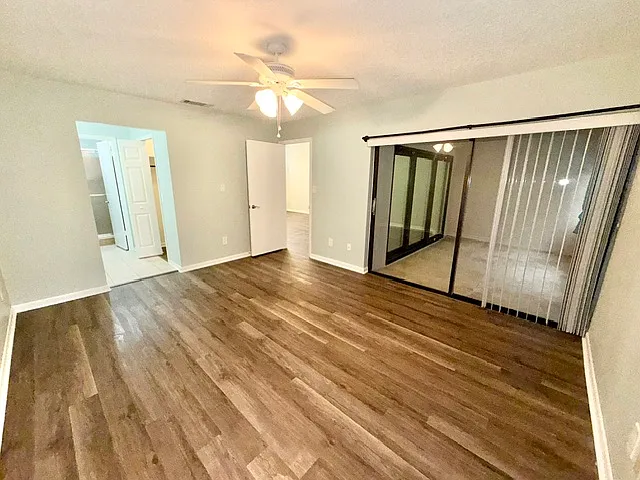 1003 Sherrywood St — Photo 17