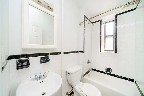 Rented by Douglas Elliman | media 16