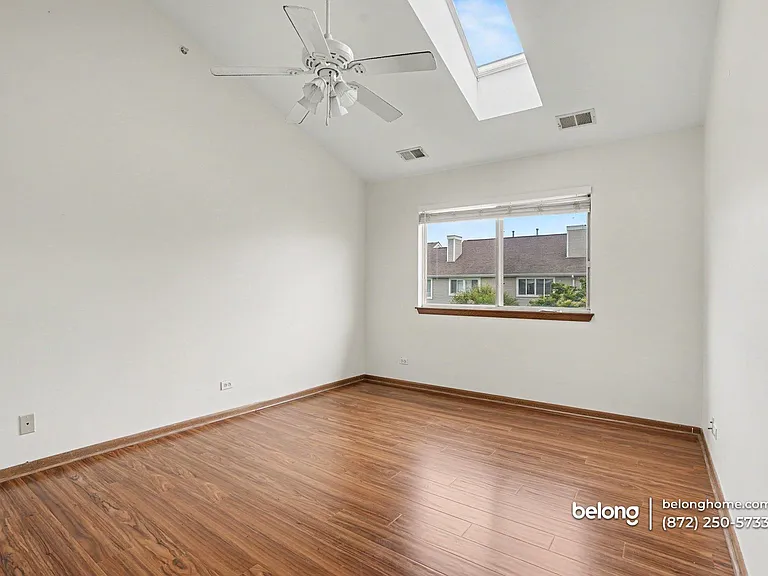 1157 E Cambria Ln S — Photo 15