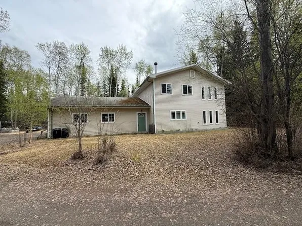 3890 Hurst Rd, North Pole, AK 99705