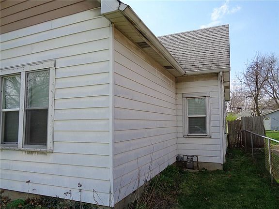 5th image of 26 N Elder Ave