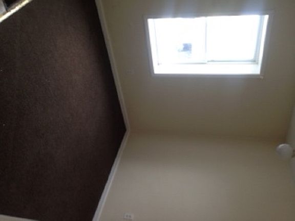 3rd image of 639 19th St APT 4