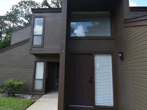 3rd image of 4 Southbury Ct