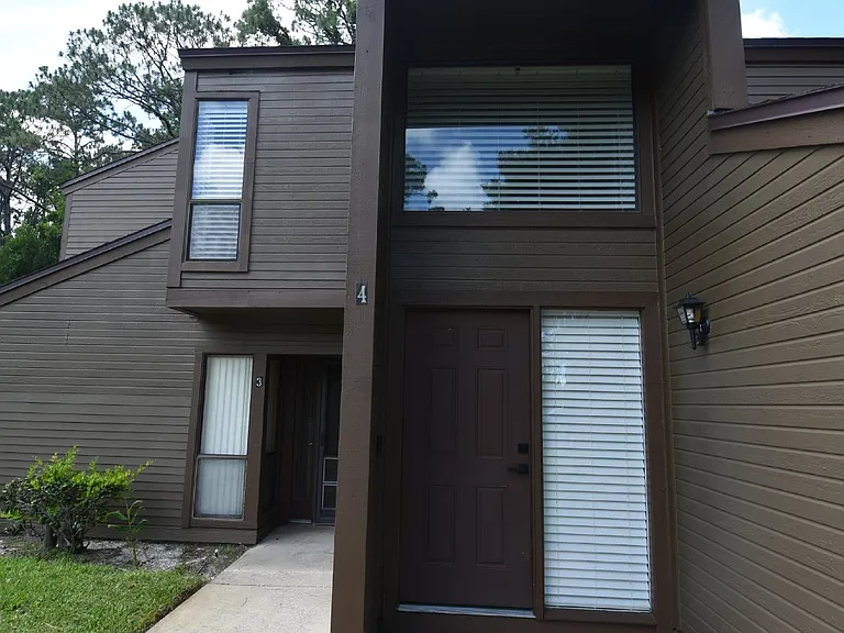 4 Southbury Ct — Photo 3