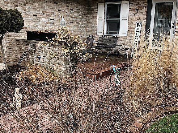 3rd image of 865 Oak Valley Dr
