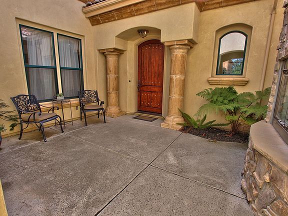 5th image of 1664 Calabria Way