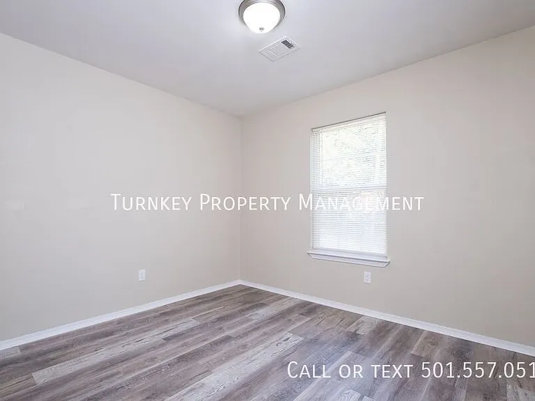 4523 W 21st St — Photo 6