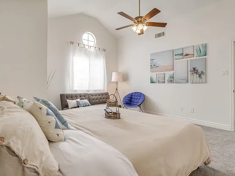 7851 Maiden Ln — Photo 24