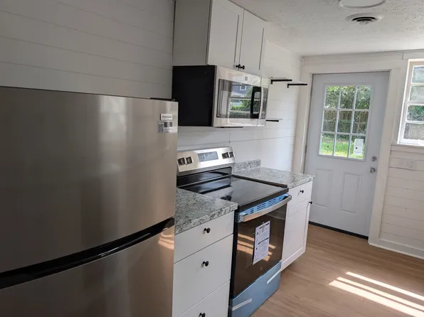 551 Pine Ave, Murrells Inlet, SC