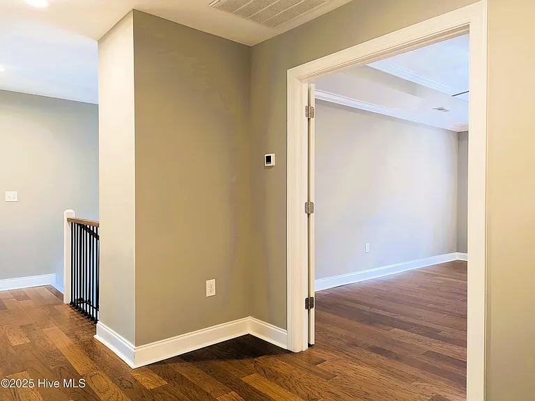 673 S Ashe St — Photo 15