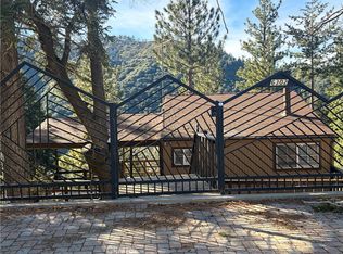 6302 Spruce Ave, Angelus Oaks, CA 92305