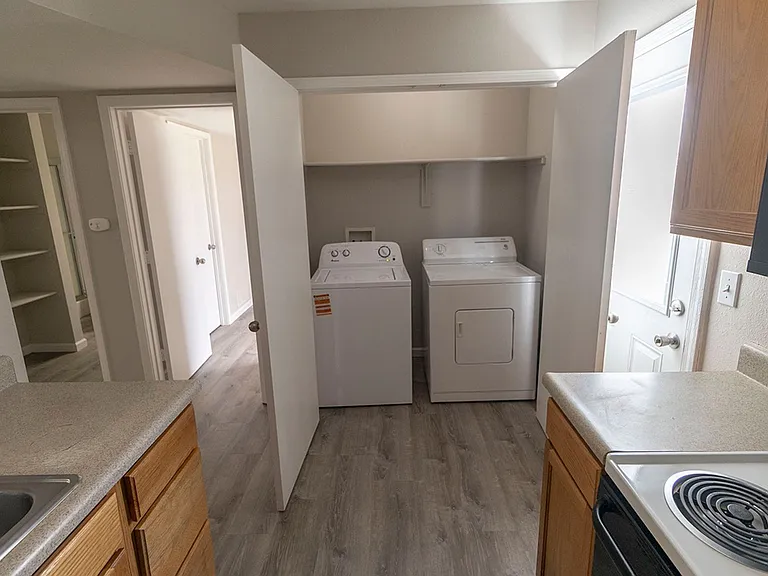 5305-5307 Currituck Ln — Photo 36