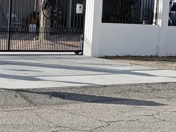 40531 176th St E, Lake Los Angeles, CA 93535