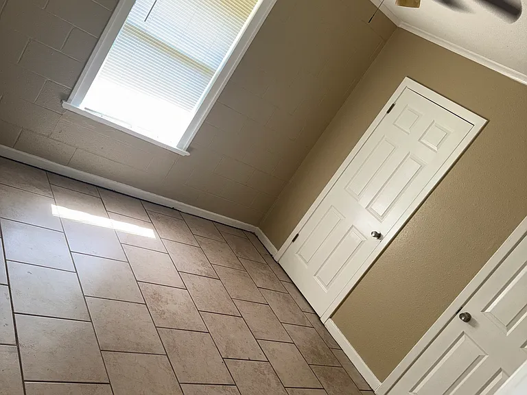 2801 Del Papa St #12 — Photo 7