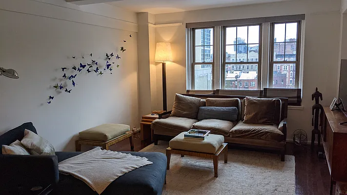 Rented by NY NY Condo, Inc | media 19