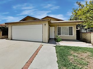 7011 Fishburn Ave, Bell, CA 90201