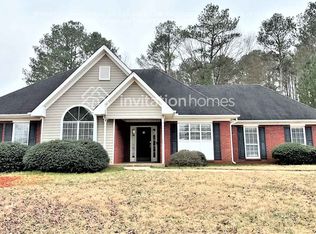 401 Stuarts Ln, Locust Grove, GA 30248