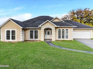 12550 Vidalia Rd, Pass Christian, MS 39571