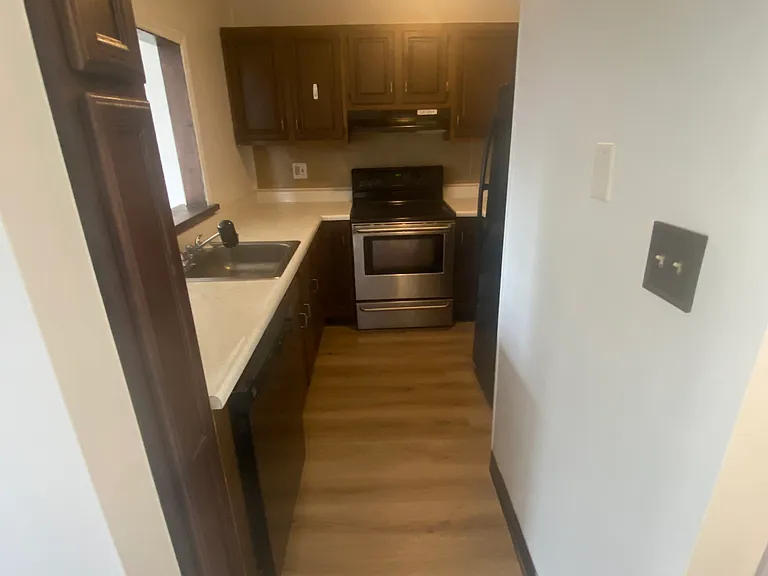 2378 Sun Dr — Photo 6