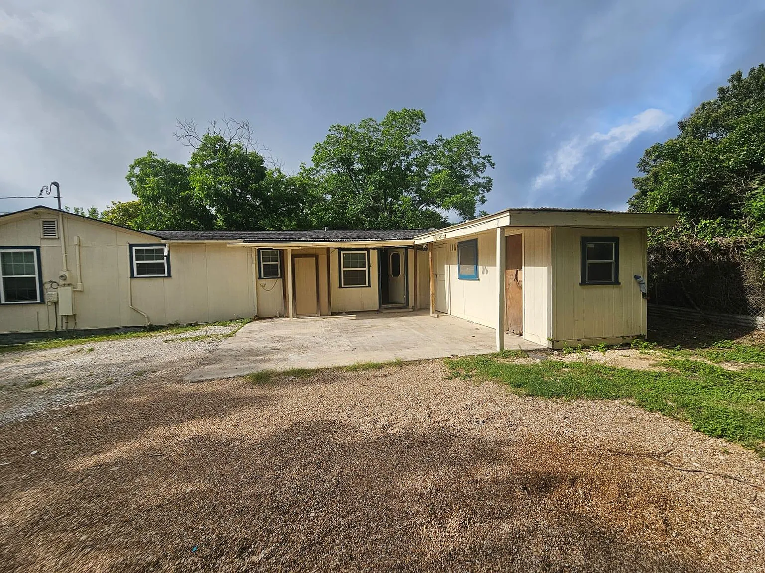 4 bed, 2.0 bath, 1706 sqft, $1,750 — Photo 4