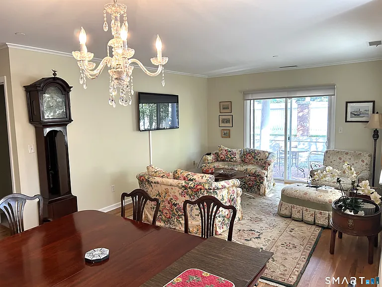 51 Forest Ave #43 — Photo 2