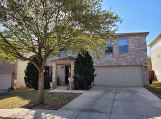 7112 Avery Rd, Live Oak, TX 78233